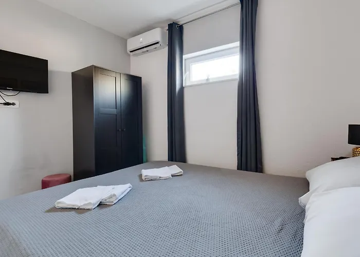 Marijana By Interhome Vikendica